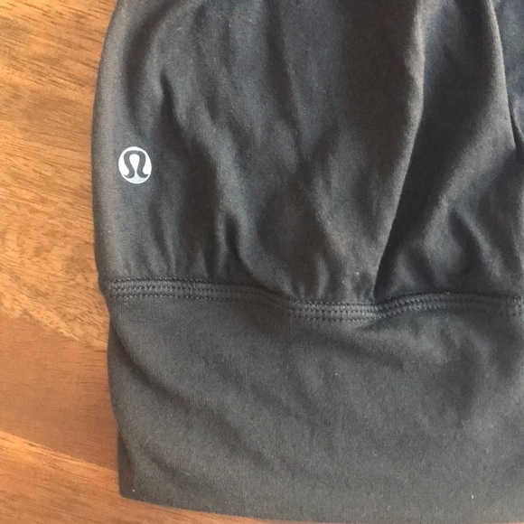 Lululemon tank with bra - Picture 6 of 6